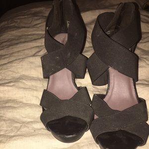 Madden Girl Strappy Heels Sz 9